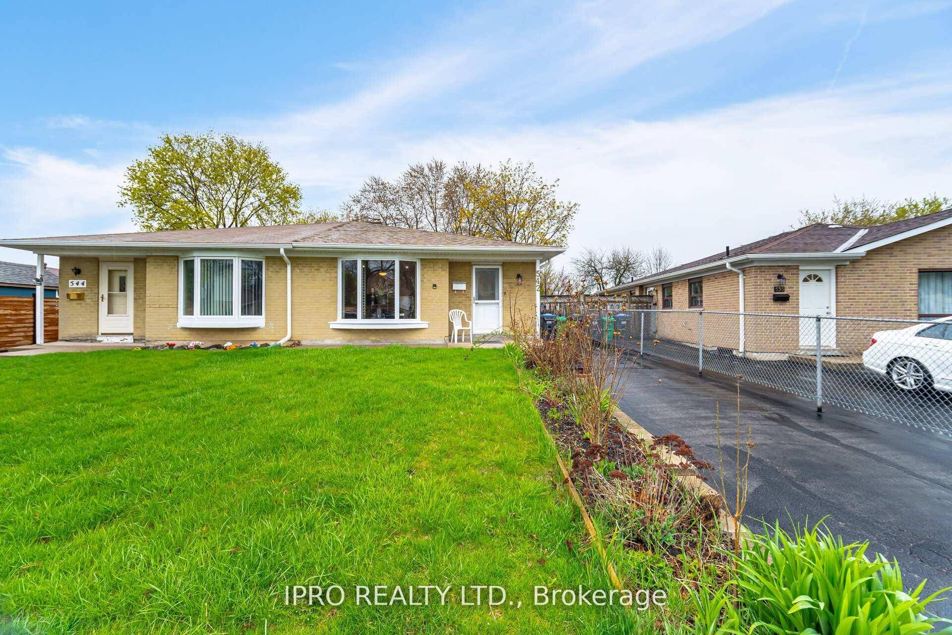 Nestled in one of Mississaugas most prestigious communities, this impeccably maintained three level backsplit offers the ideal combination of comfort, space, and versatility.