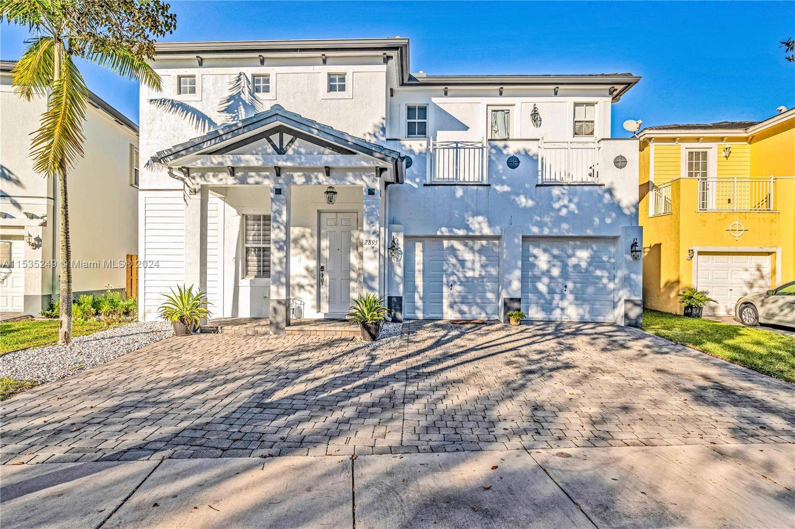 Charming Home for Sale Perfect Blend of Comfort and Elegance Discover your dream home in a desirable neighborhood, featuring 4 spacious bedrooms, 3 modern bathrooms, and an array of luxurious ...