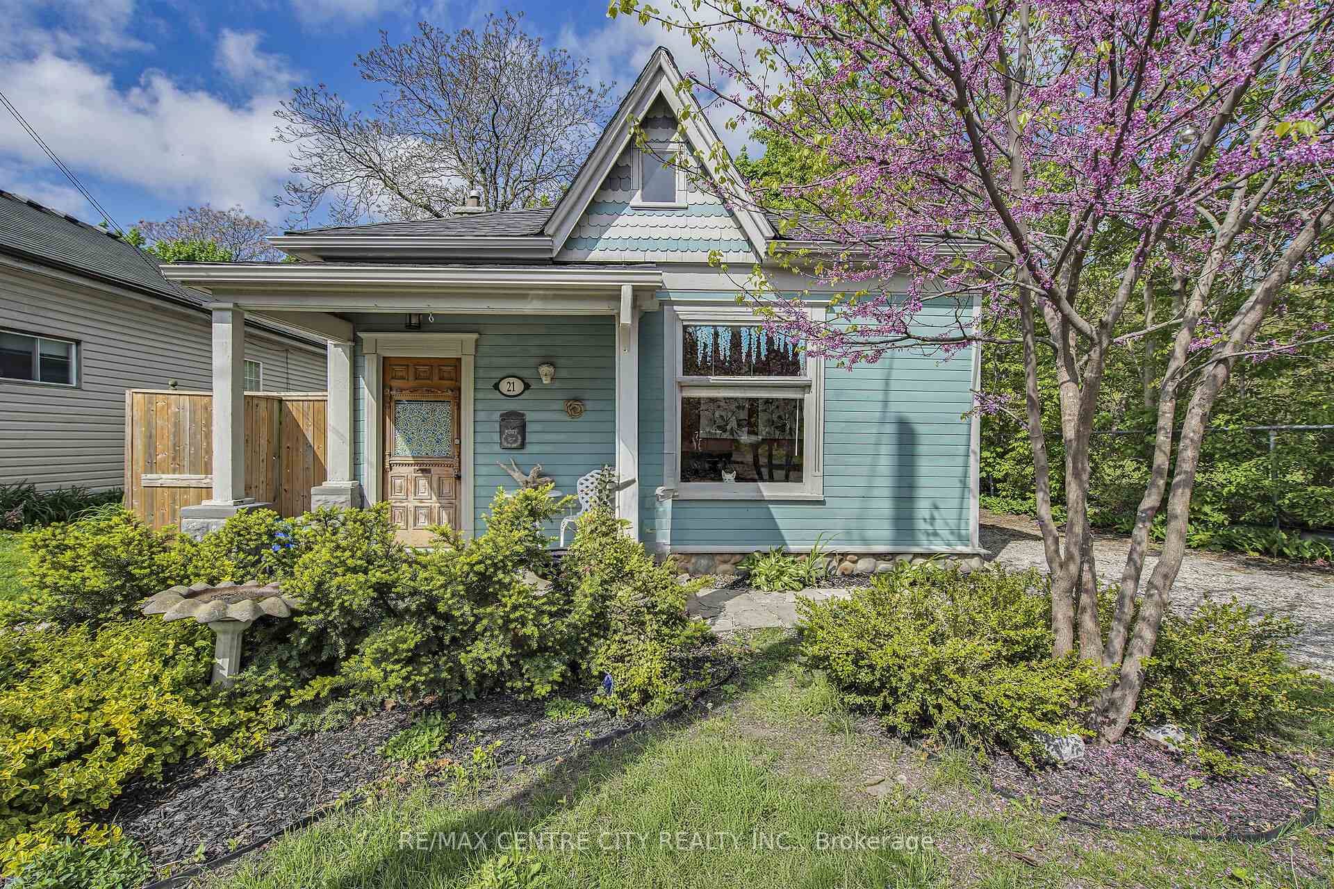 Welcome to this beautifully maintained front and back duplex in the heart of Old East Village, offering fantastic curb appeal and one floor living.