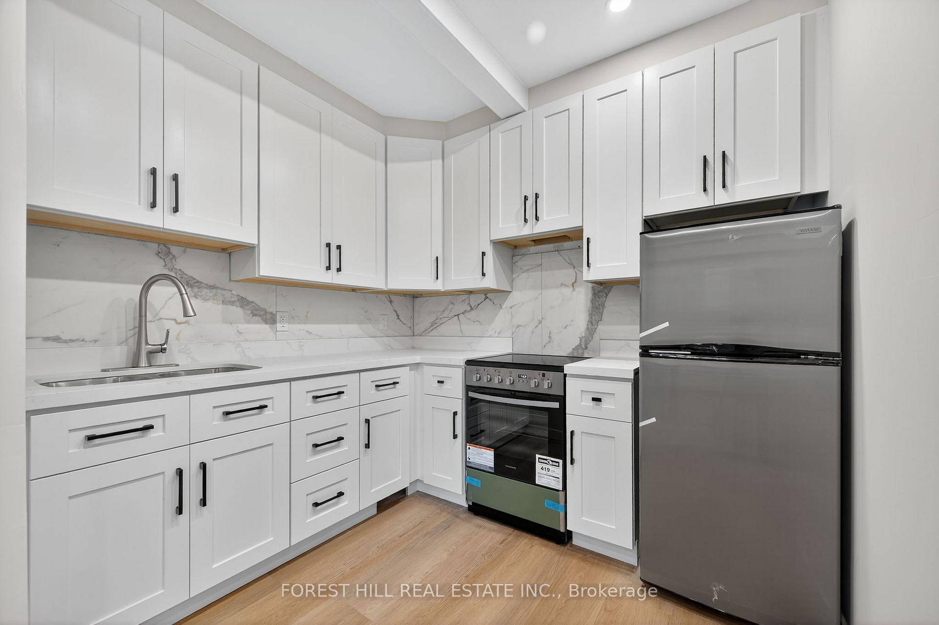 Fully Renovated from Top to Bottom in Bathurst Manor !