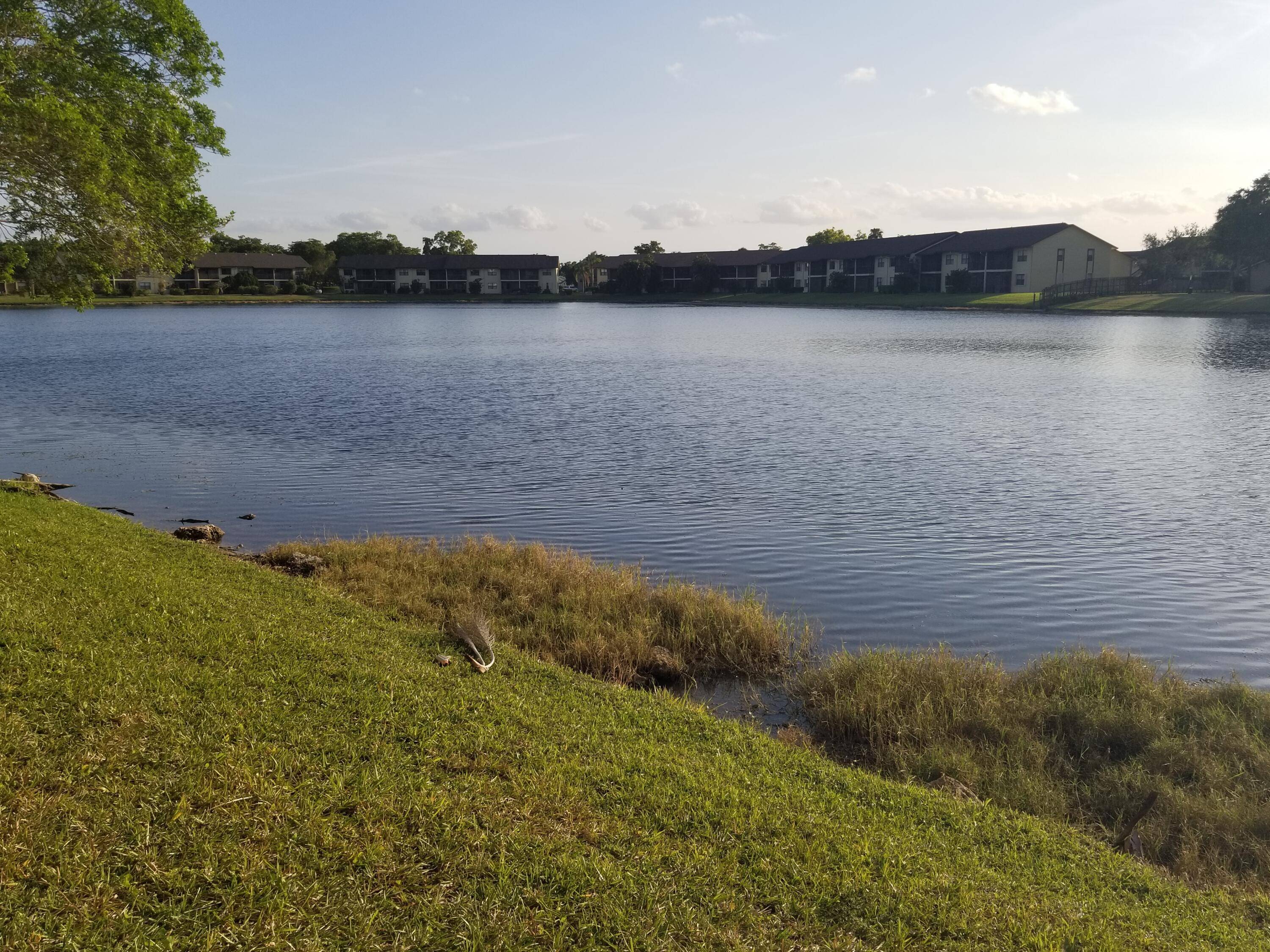 Beautifully updated 2 bedroom 2 bathroom first floor condo in West Sunrise close to Sawgrass Mills Mall.