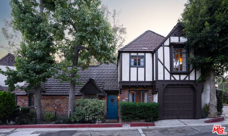2057 N Las Palmas Ave 1BR Hollywood Hills East La