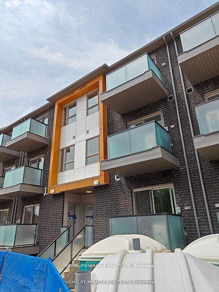 Newly built brand new dream townhomes from Mattamy.