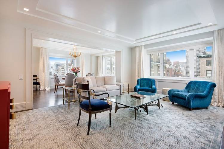 This rare polished Park Avenue residence offers the scale, light, and design pedigree to suit both city living and entertaining.