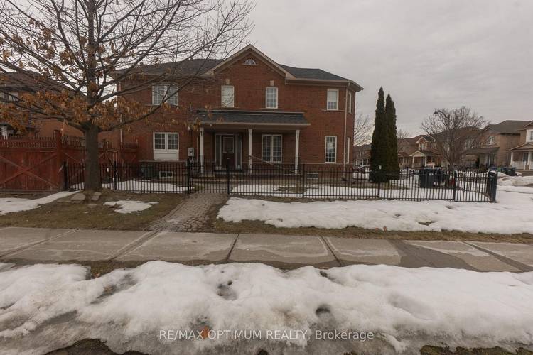 Gorgeous 4 bedroom, 3 bathroom detached home on a premium corner lot, situated on a quiet court.