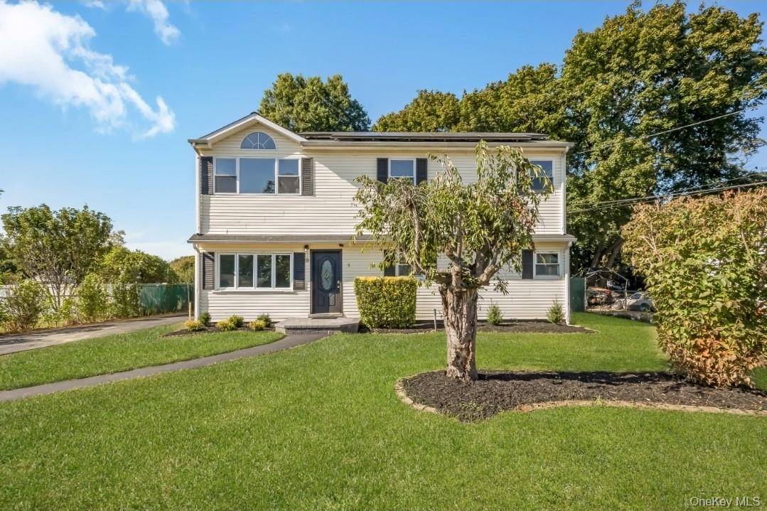Fully Renovated Colonial.