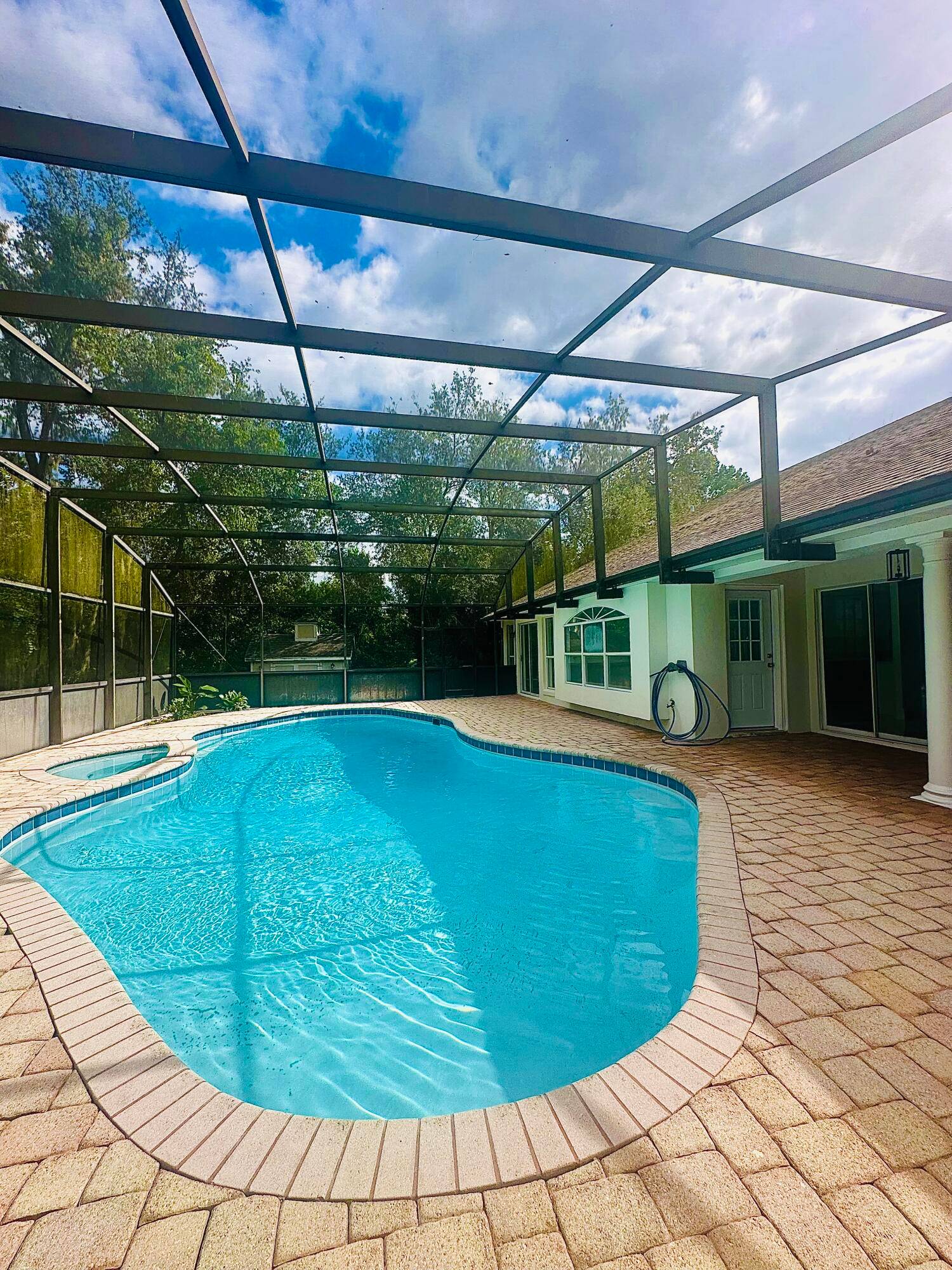 Welcome to 2120 Lakebreeze Way a beautiful CBS 4 bedroom, 2.
