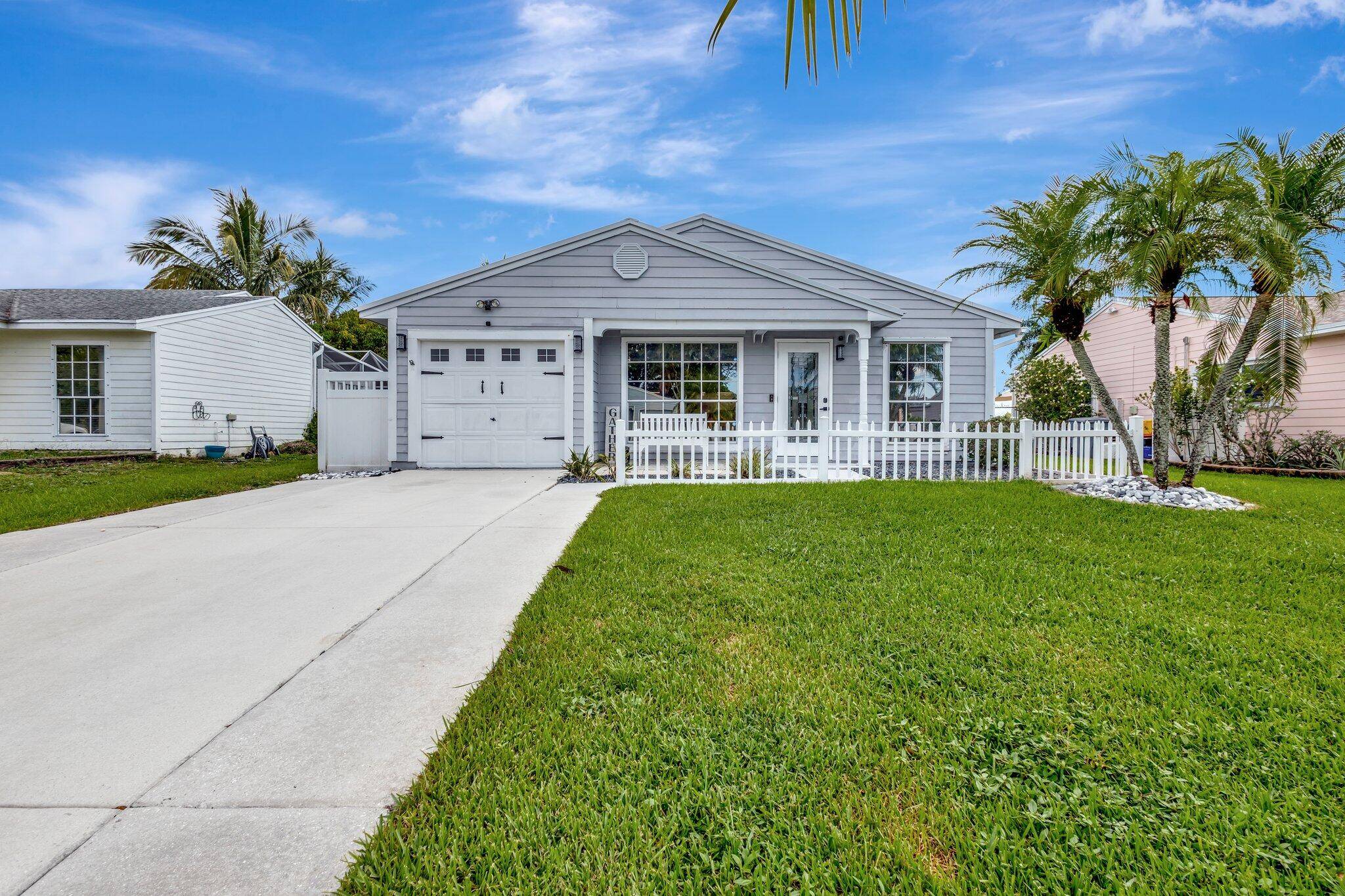 Beautifully Renovated Lakefront Home !