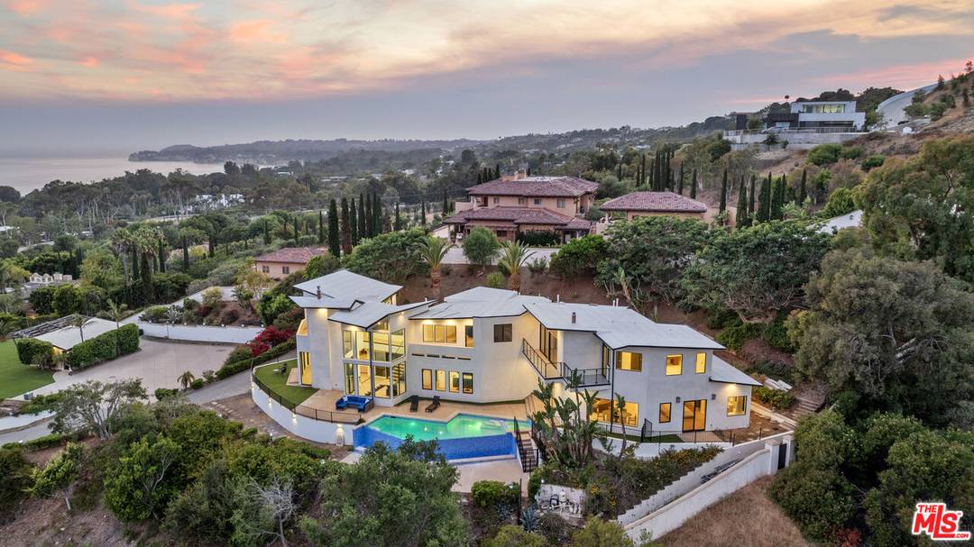 6380   Meadows Ct 7BR Malibu La