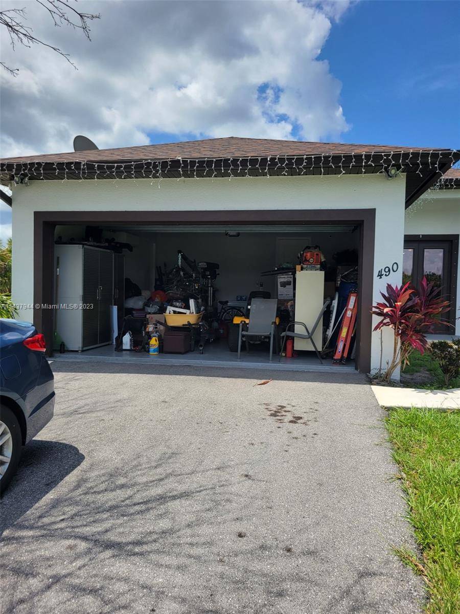 Beautiful Home 2021 NEW CONSTRUCTION NO HOA.