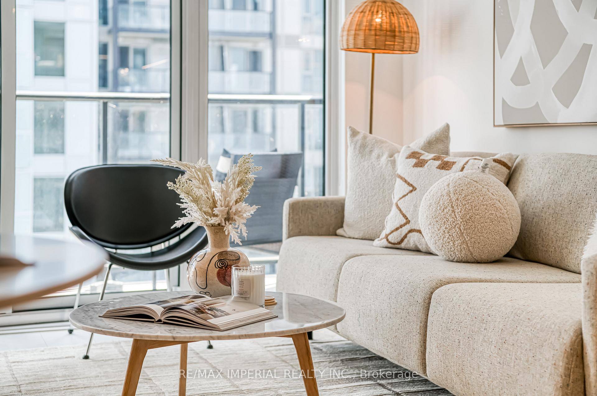 Welcome to Zen King West.