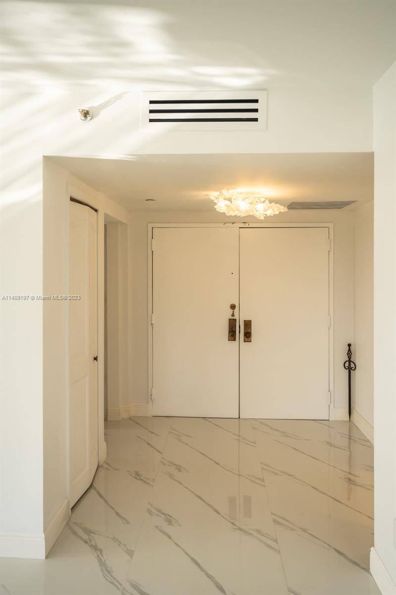 Amazingly Large Corner 2BR, 2.