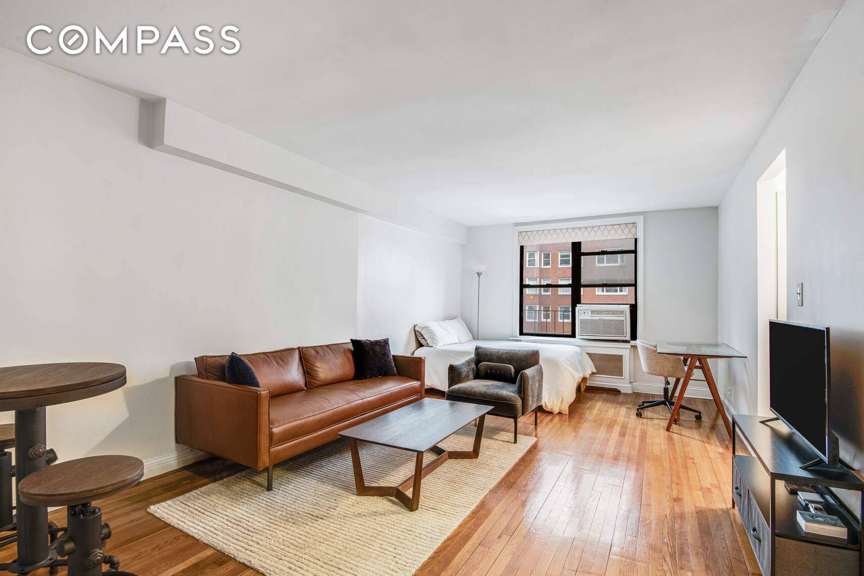 With its west facing exposure, this well designed Upper East Side studio features hardwood floors that extend throughout the living and sleeping area.