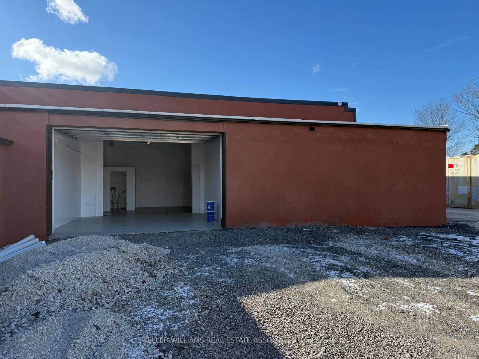 Available for lease is a prime commercial industrial space offering 1, 300 sq.
