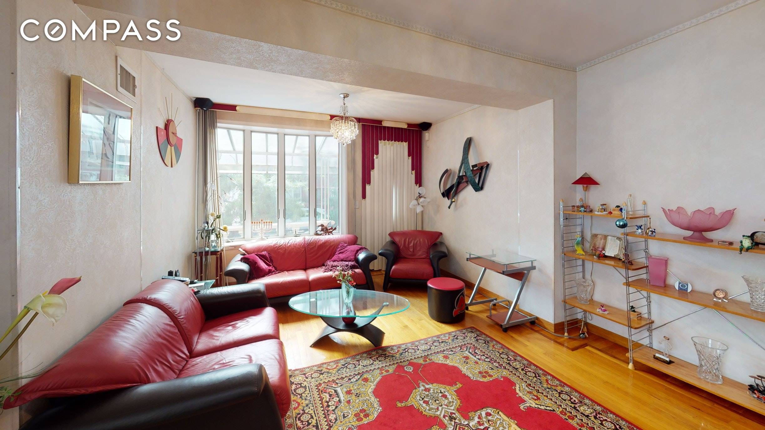 Welcome to 1543 West 10th Street.