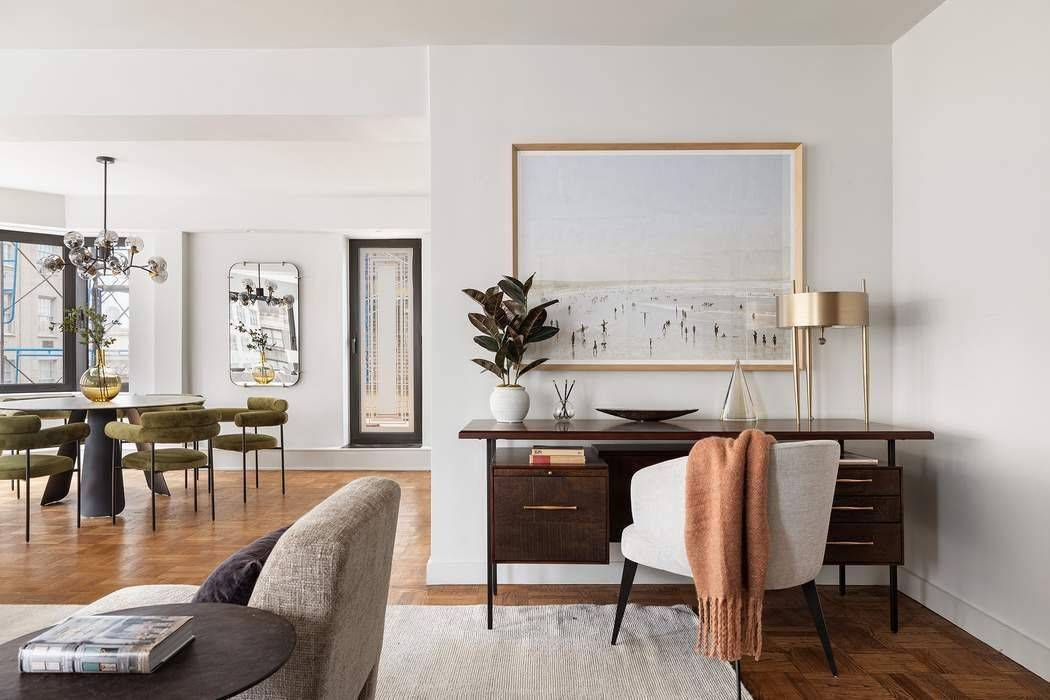 MAKING ANOTHER DEBUT ON THE MARKET !