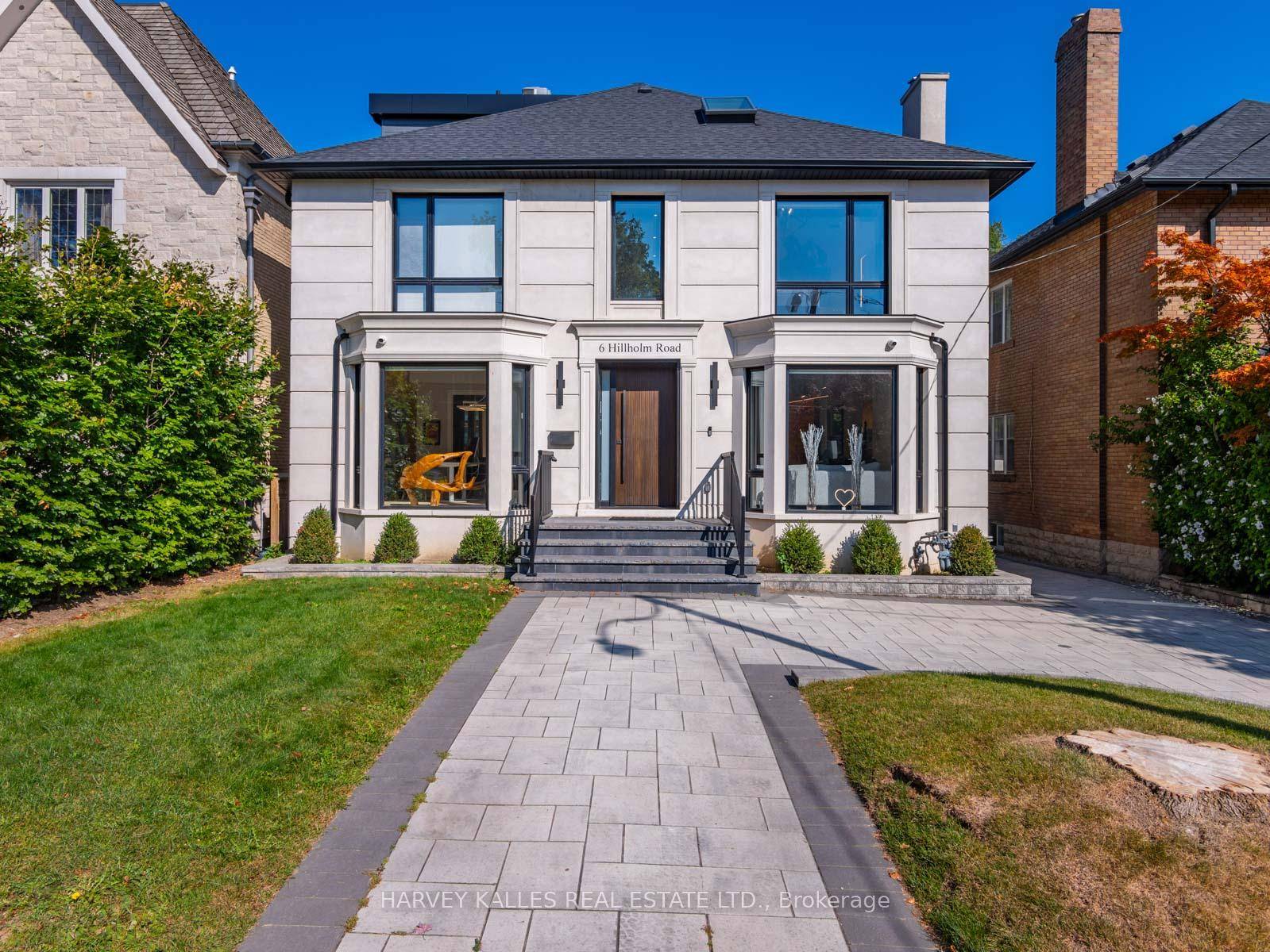Welcome to this exquisite 3 story designer home in the prestigious Forest Hill South neighbourhood, boasting 4, 600 sq.