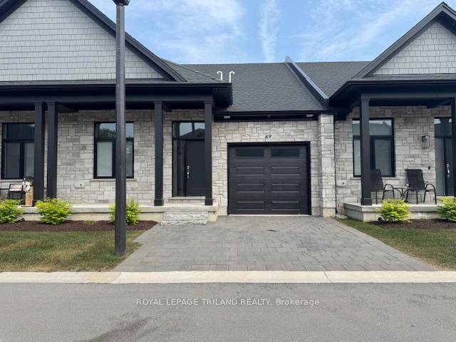 Welcome to this beautifully maintained 3 year old condo in the heart of Port Stanley !
