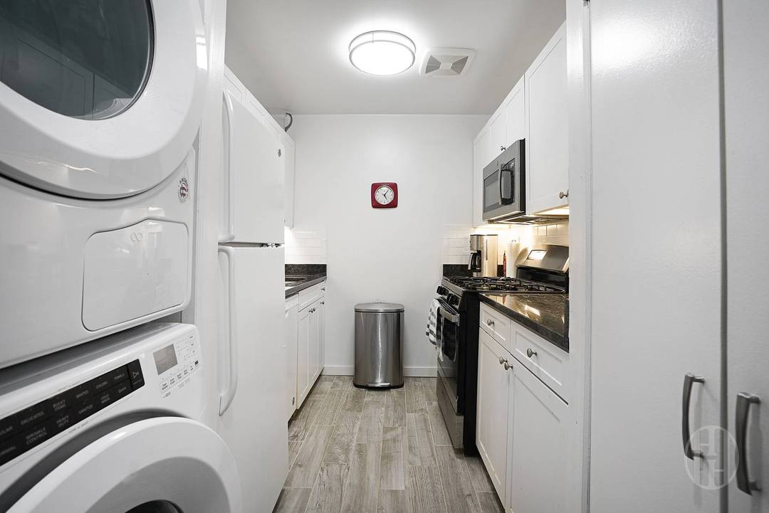 This floor through unit, within the bustling neighborhood of Murray Hill is sure to impress as it features modern finishes and fixtures throughout, as well as all that you could ...