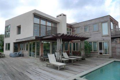 Fabulous Waterfront Contemporary