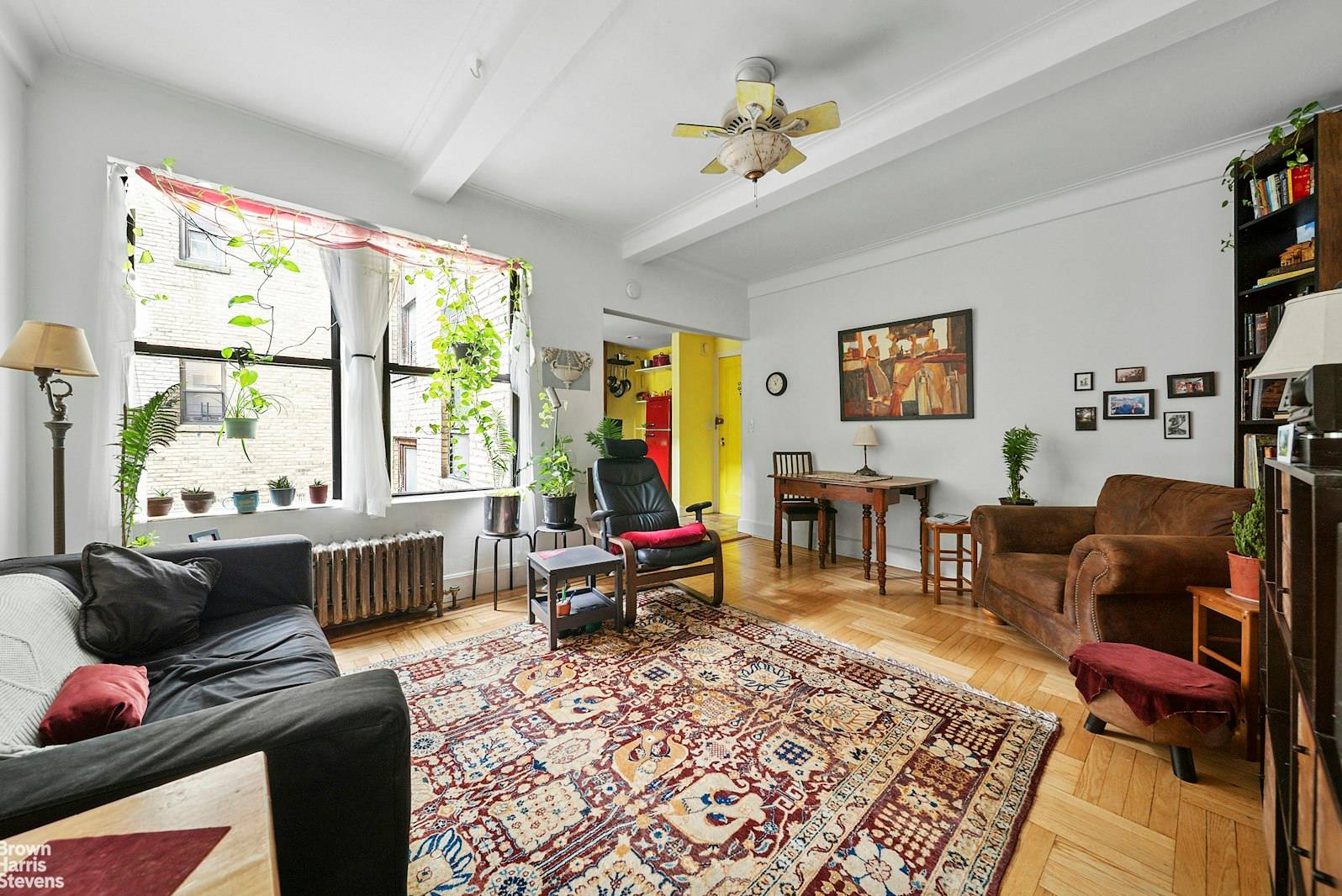 Ideally located by the culturally renowned 92nd Street Y, bright one bedroom with south exposures and a totally renovated kitchen, soundproofed walls real quiet, high floor elevator'd building, new intercom, ...