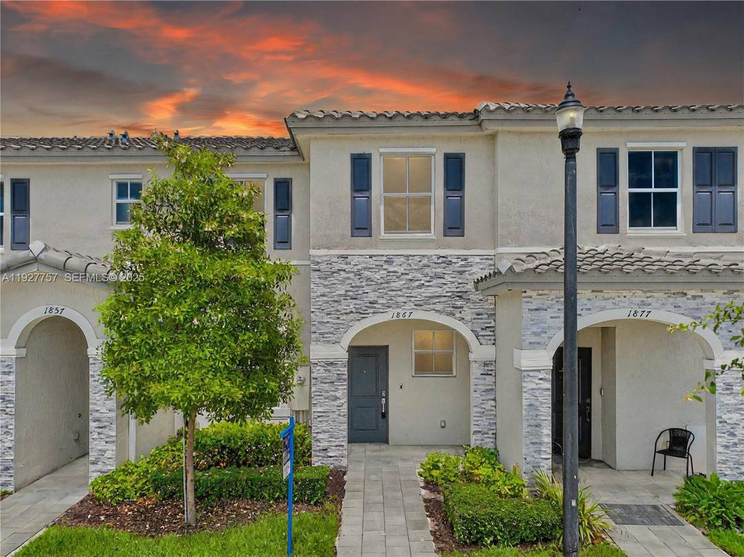 15, 000 CLOSING COST CREDIT !