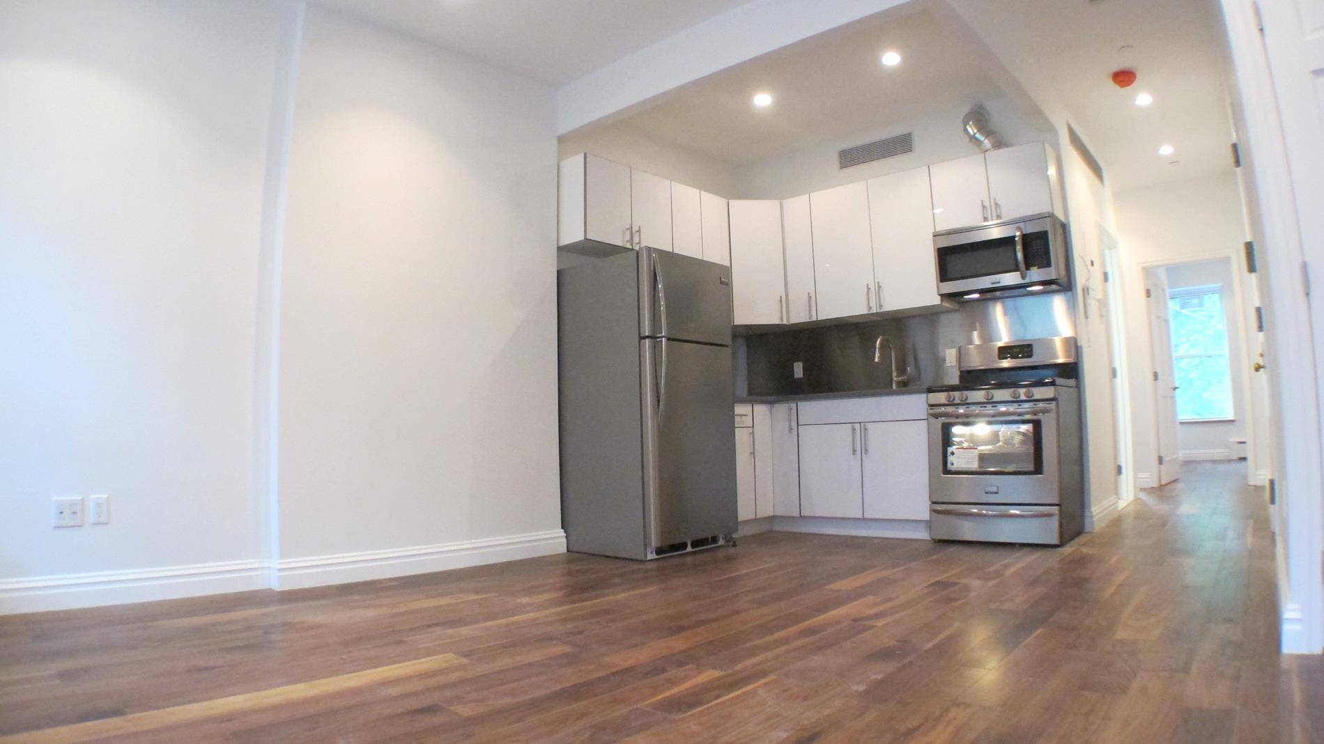 Clinton Hill Luxury 2 Bed 1Bath Apartment 47 Putnam Ave 2Completely remodeled spacious 2 bedroom apartment with ; Central A C amp ; Heating, Washer Dryer In Unit, Radiant Heated ...