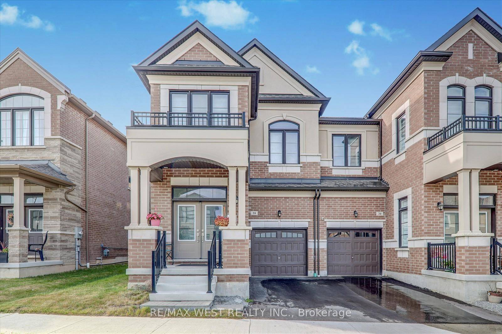 Your dream home in the vibrant community of Whitby Meadows !