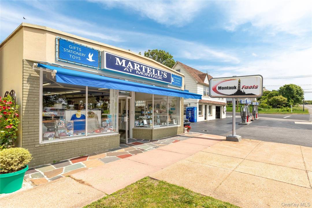 This remarkable commercial property, zoned CB, is located in the heart of Montauk and presents an extraordinary opportunity for development.