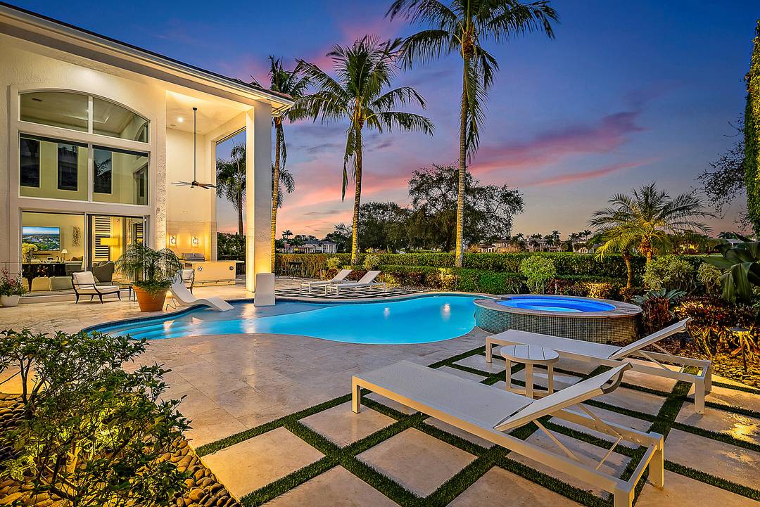 Newly renovated paradise set on an exceptional golf amp ; lakefront lot overlooking the renowned 17th hole.