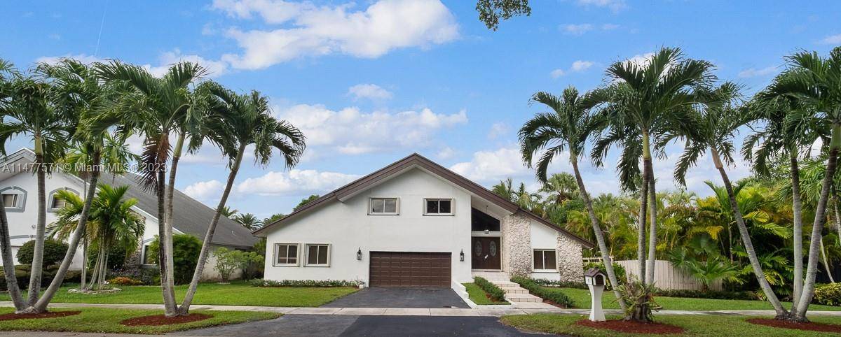 Beautiful and Spacious, Fully Renovated 2 story House Featuring 4 Bedrooms, 4 Bathrooms, Pool, and 2 Car Garage for rent.