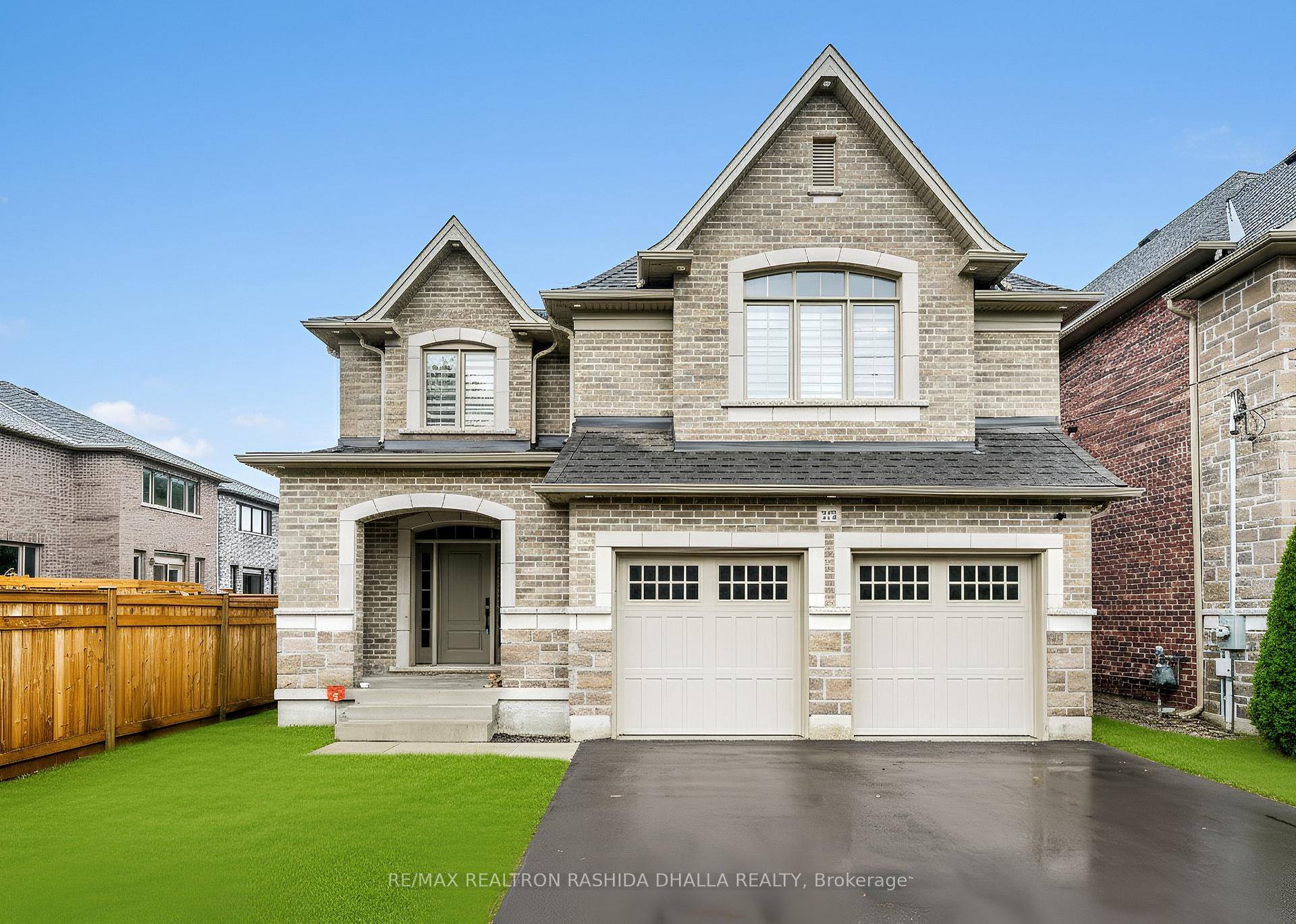 Welcome to this elegant home in one of Oshawa's Established Mclaughlin Neighbourhood.