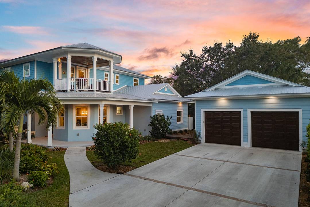 Located in the ''Best Coastal Small Town, '' this 2020 built Key West style home in the Riverside neighborhood is less than a mile from downtown Stuart.