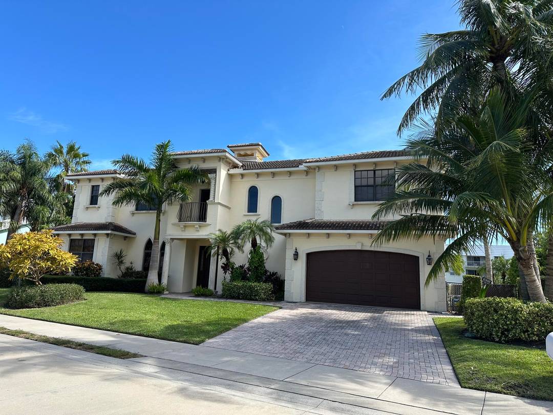 Enjoy 100 feet of prime canal frontage with coveted southern exposure in this rare and spacious, 5 bedroom, 4 bath waterfront home.