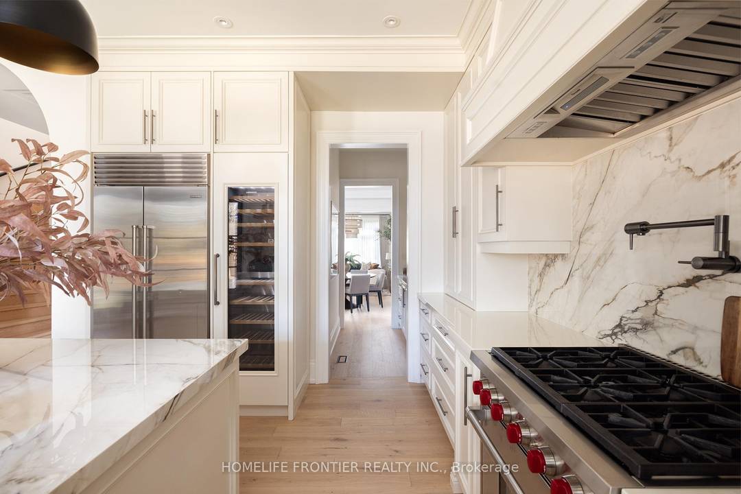 Welcome to this magnificent custom built luxury home in the heart of prestigious Bayview Village.