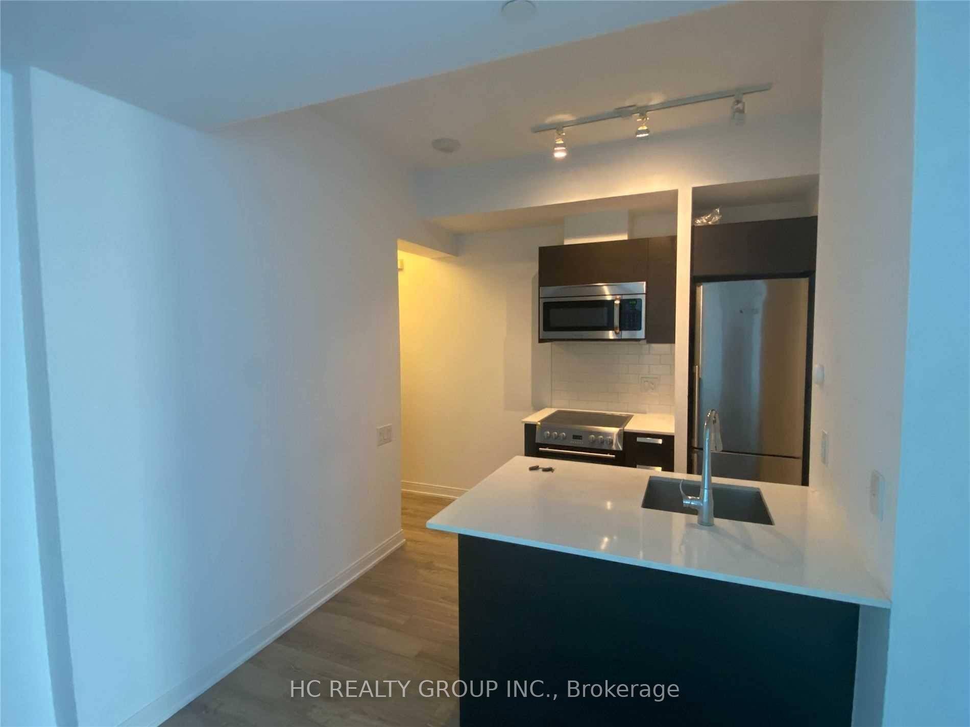 Luxury 2 Bedroom Unit Of Casa Ii Condo, Convenient Location Near Yonge And Bloor, Within Steps To The Subway amp ; Bloor Street Shopping !
