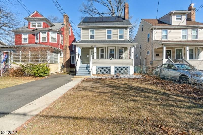 This immaculate home is a perfect blend of charm and functionality !