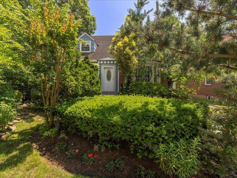 PRICE JUST REDUCED ! GREAT BUYING OPPORTUNITY.