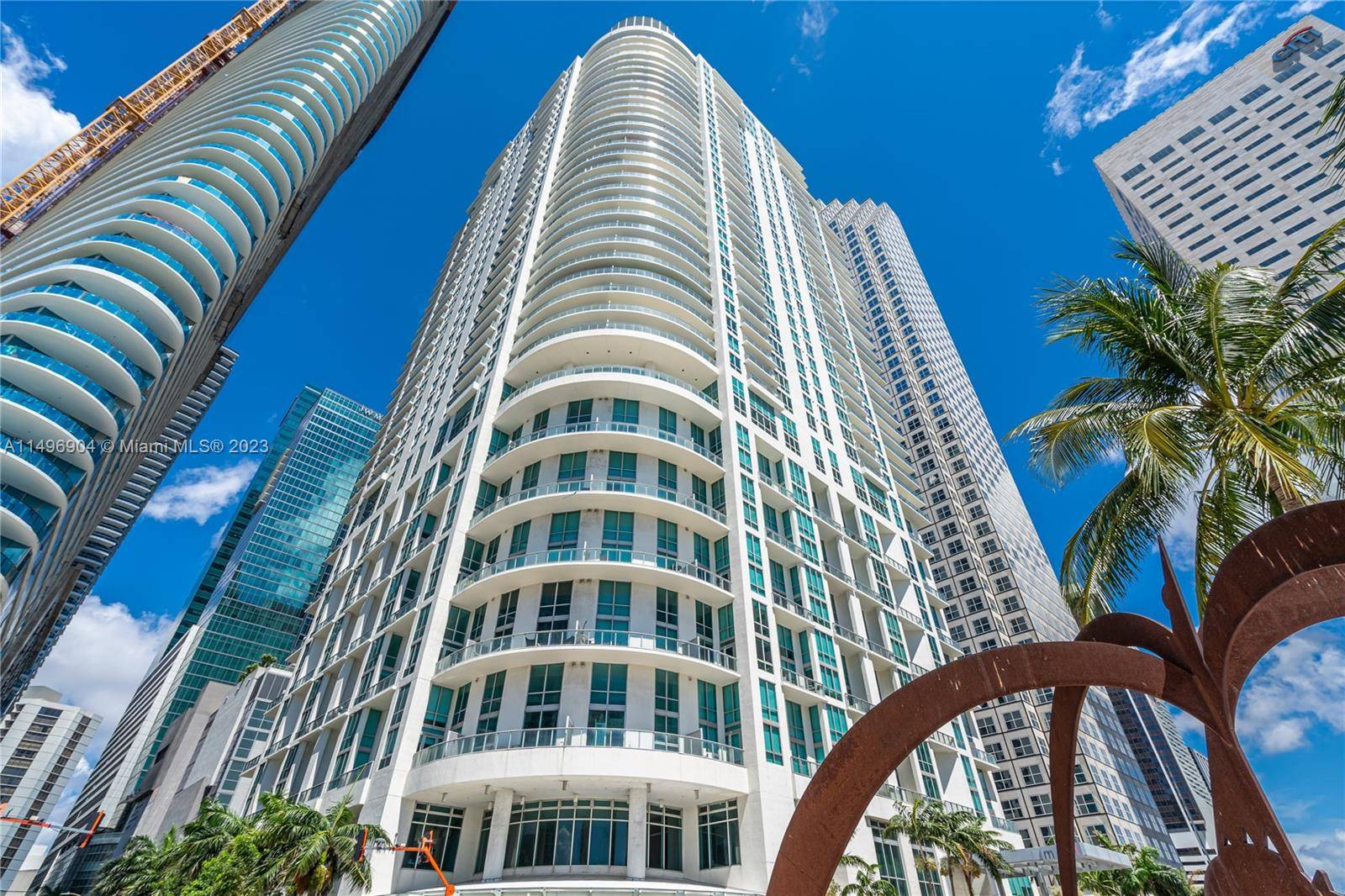 Welcome to urban living at its finest in the heart of Downtown Miami !