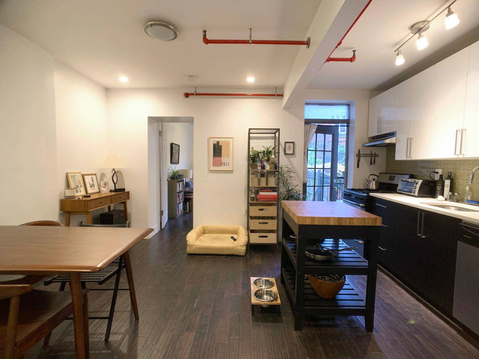 Welcome to your new home in Carroll Gardens !
