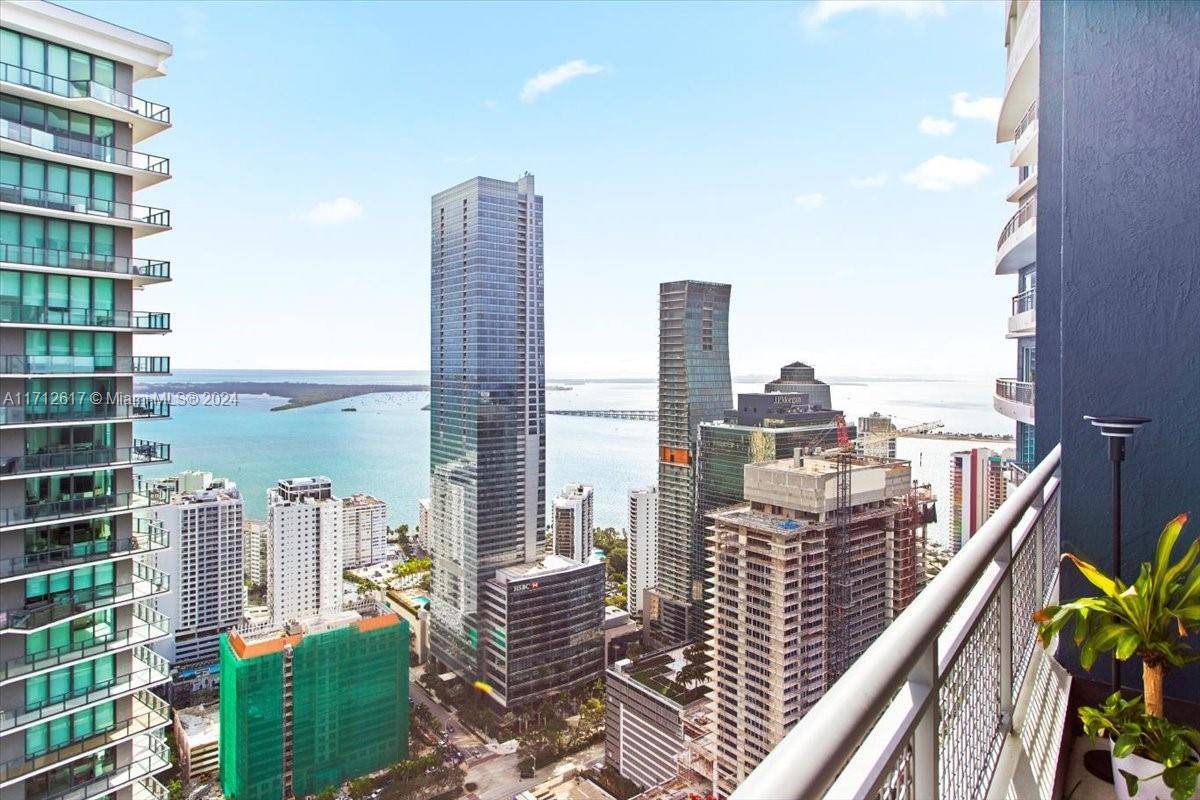 Welcome to this beautifully remodeled amp ; fully furnished 2 Bed 3 Bath loft at iconic Infinity Brickell with soaring double height ceilings and floor to ceiling windows.