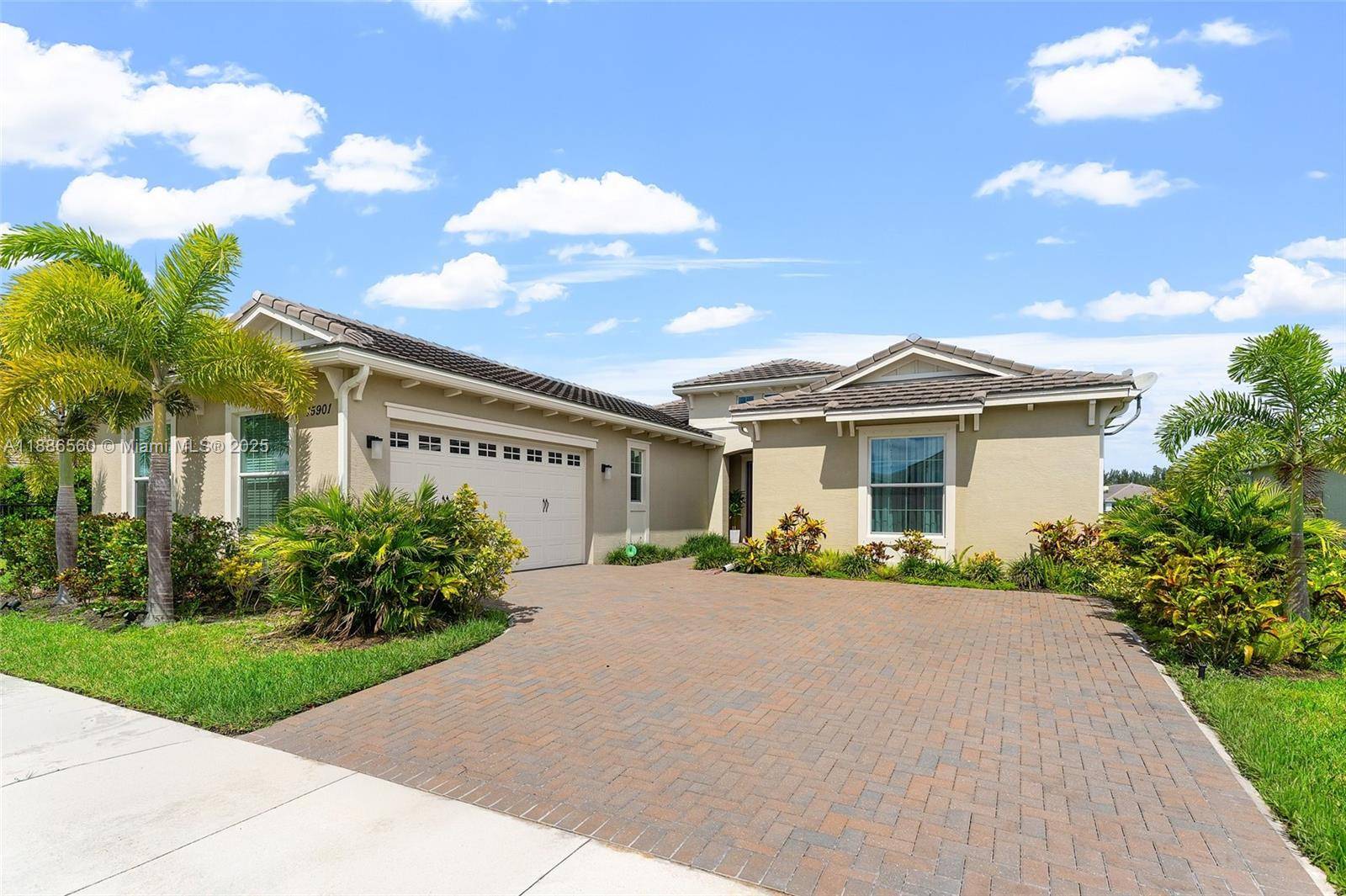 Stunning home in Westlake !