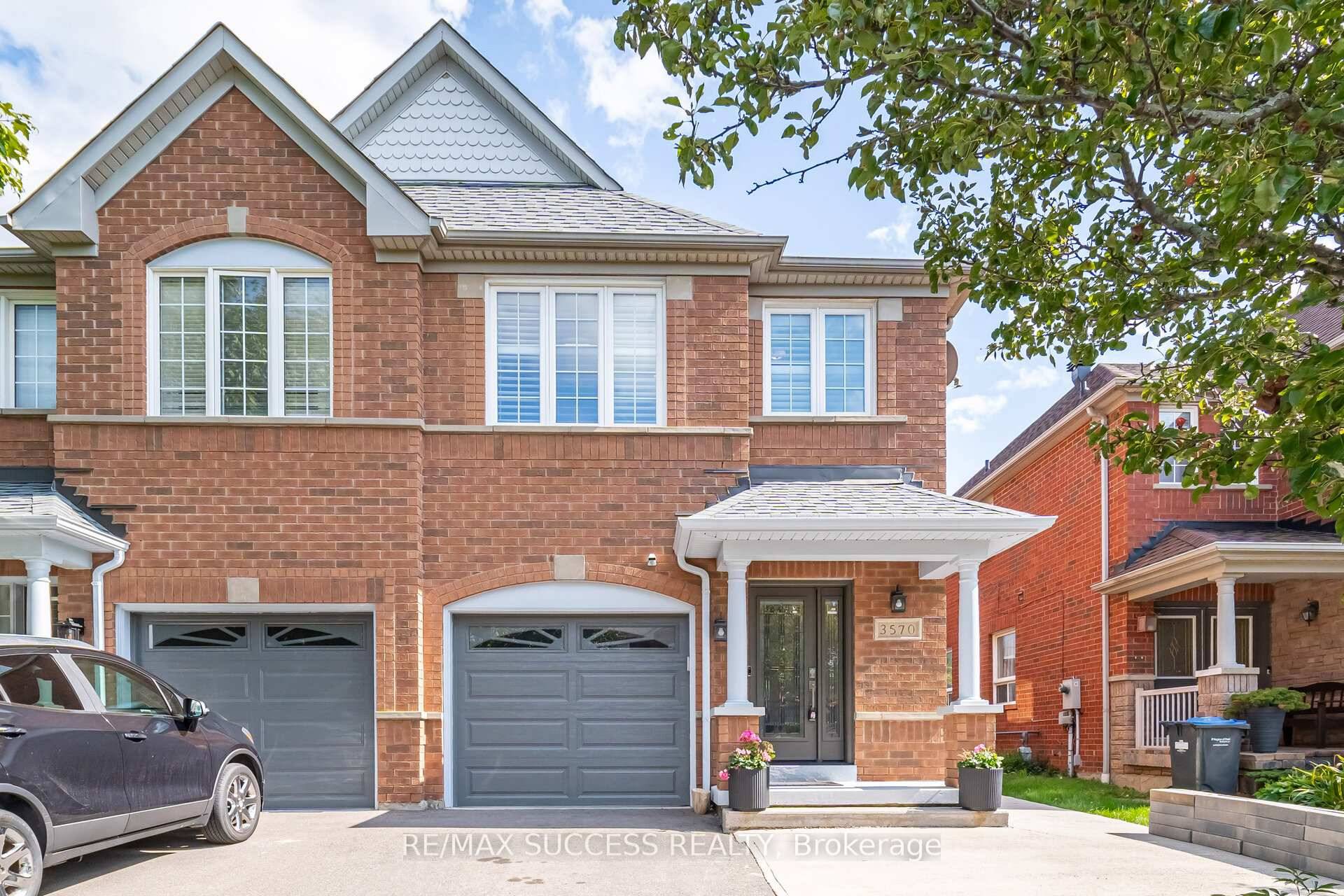 Spacious and bright semi detached home in the prestigious Churchill Meadows neighborhood featuring 3 2 bedrooms and 4 bathrooms.