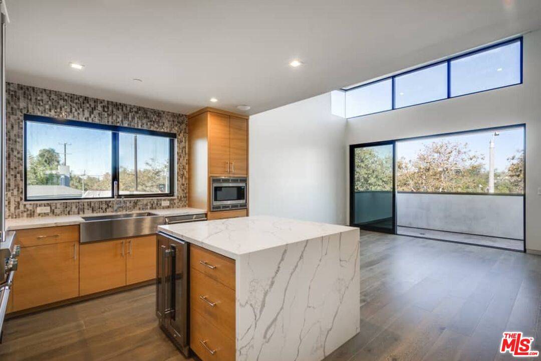456  S. Venice Blvd 3BR Marina Del Rey La