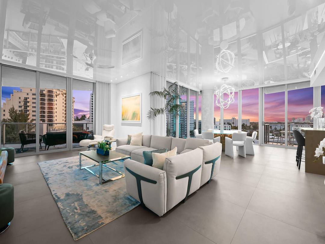 Paramount Residence 605 on Fort Lauderdale Beach is a true dream, with breathtaking beach, ocean and city views !