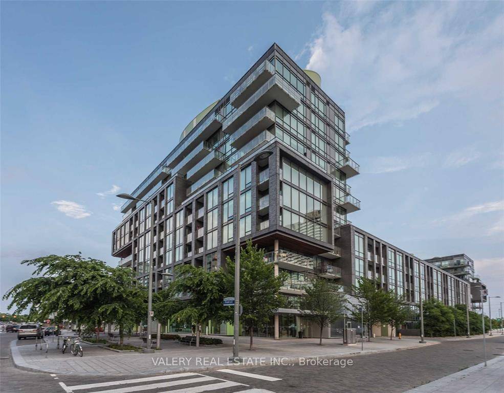 Bright and beautifully maintained corner suite in the heart of Toronto's Canary District.