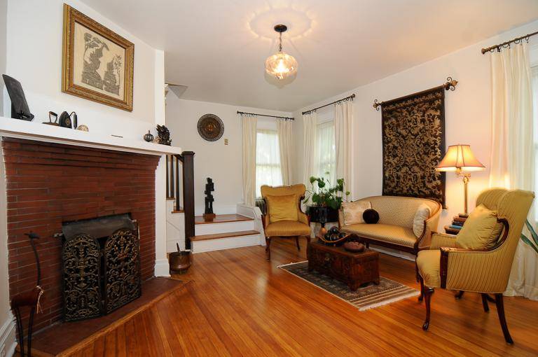 Outstanding opportunity to rent in one of New Jersey's most sought after communities.