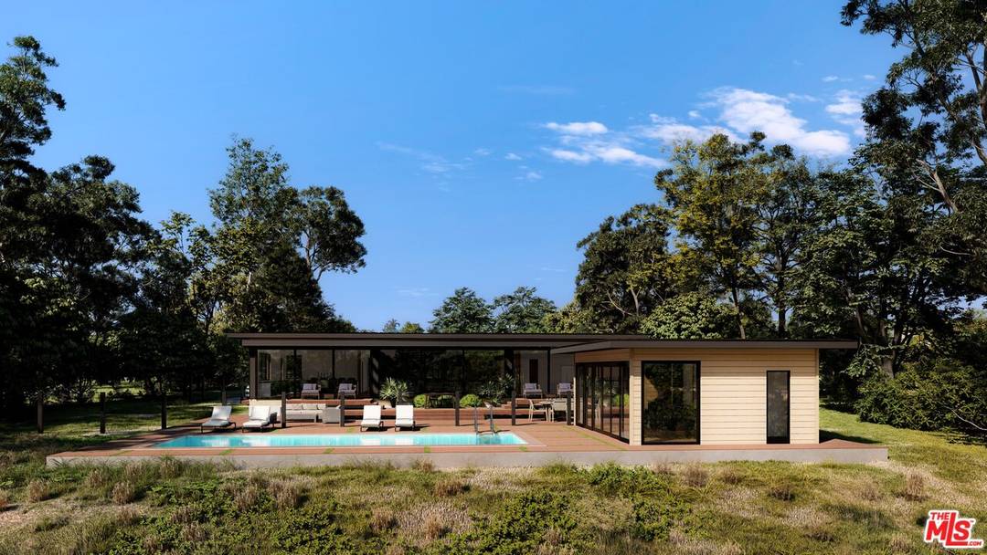 6672   Zumirez Dr Malibu La