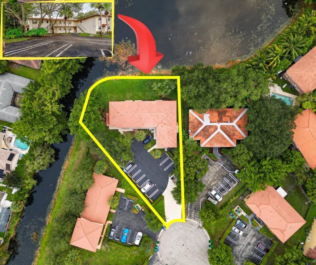 Fantastic Find ! ! ! 2 Story 7 Unit Apartment Building, In West Coral Springs On Over A Quarter Acre With Panoramic Views Of The Water !