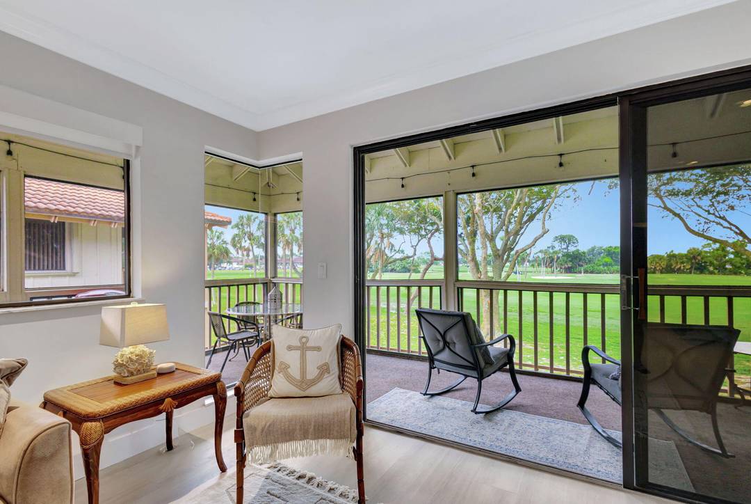 Welcome to 438 Brackenwood South, a beautifully renovated 2 bedroom, 2 bath Golf Villa located in the heart of PGA National.